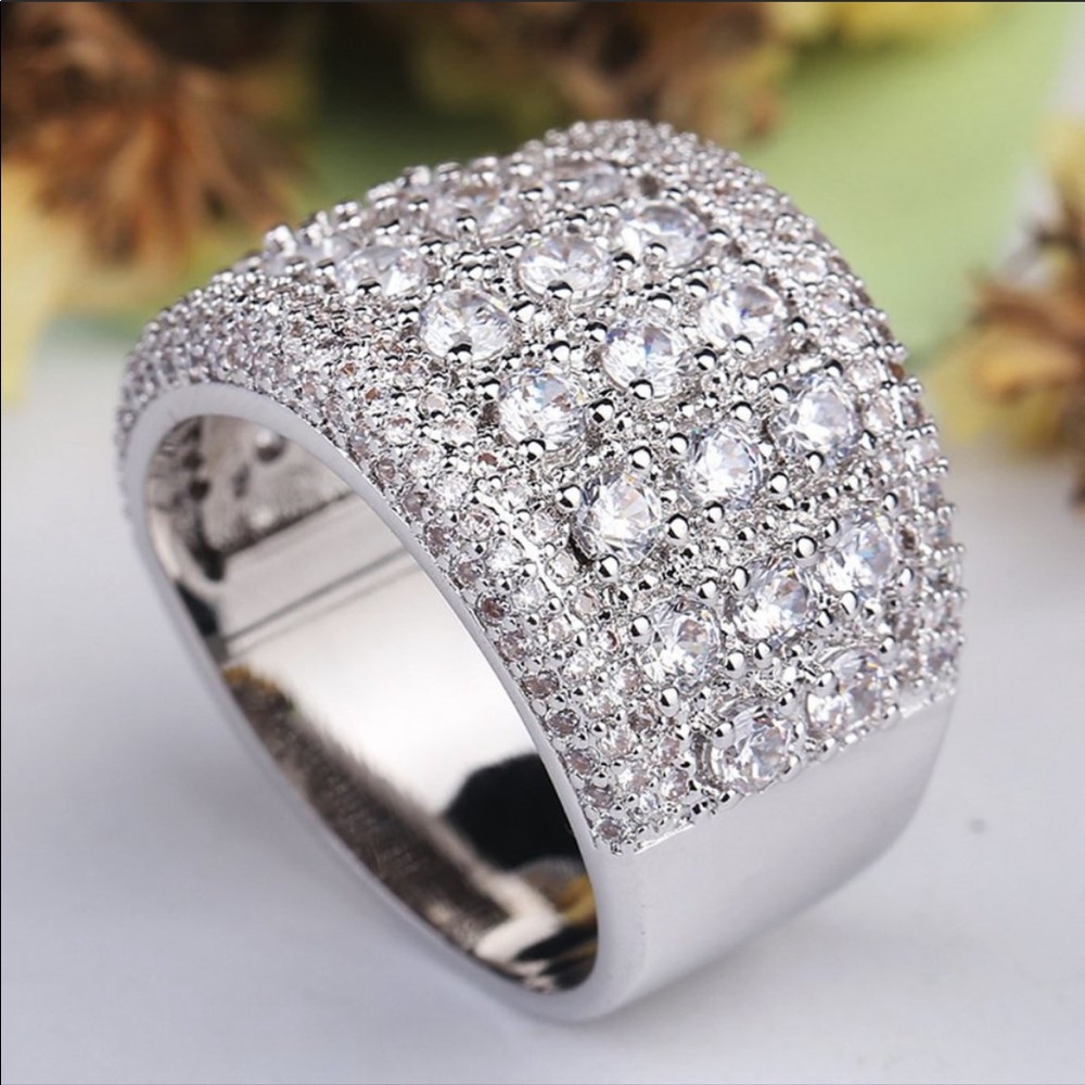 💍NEW Silver Round Diamond Pave Wide Band Ring - Picture 5 of 9